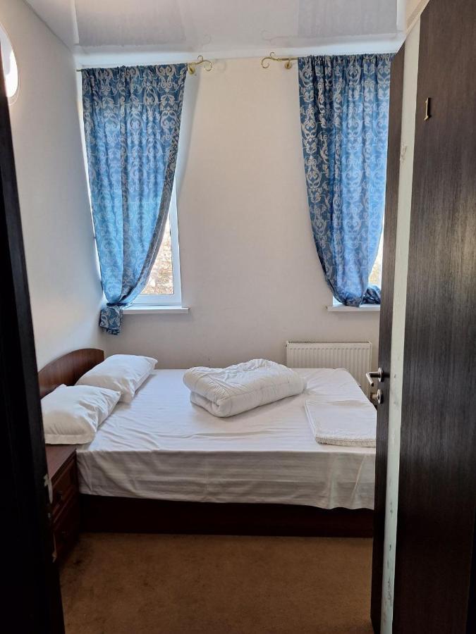 Барселона Hotel Mizikevycha Exterior foto